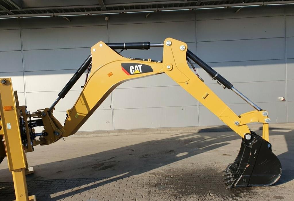 Tractopelle Caterpillar 424B – Image 23