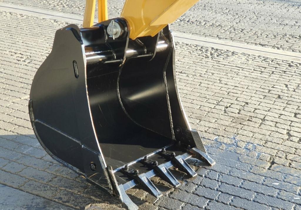 Tractopelle Caterpillar 424B – Image 21